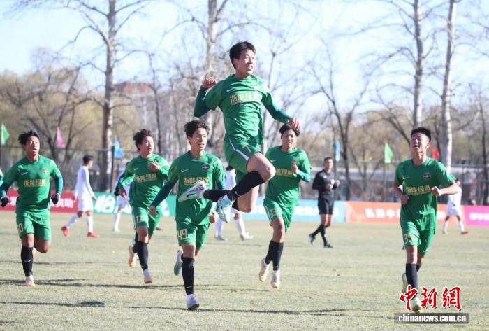 浙江青少年足球多点开花 三支队伍斩获全国赛事